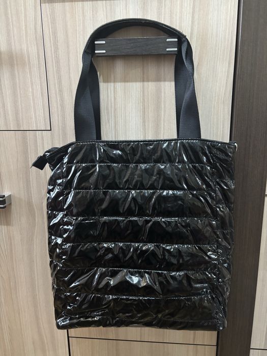 Okazja!! Czarna lakierowana torebka shopper