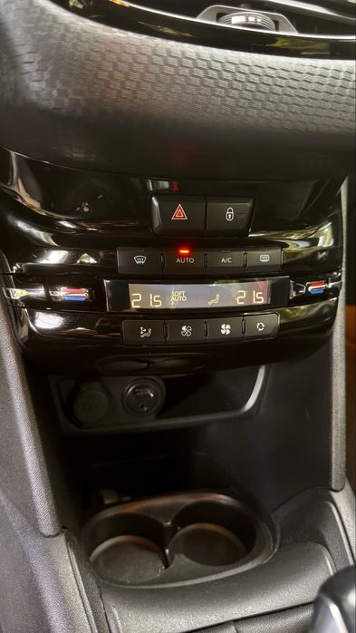 Peugeot 208 PureTech Allure 110cv