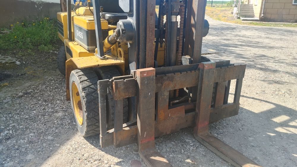 Wózek widłowy 4,5 tony udźwigu