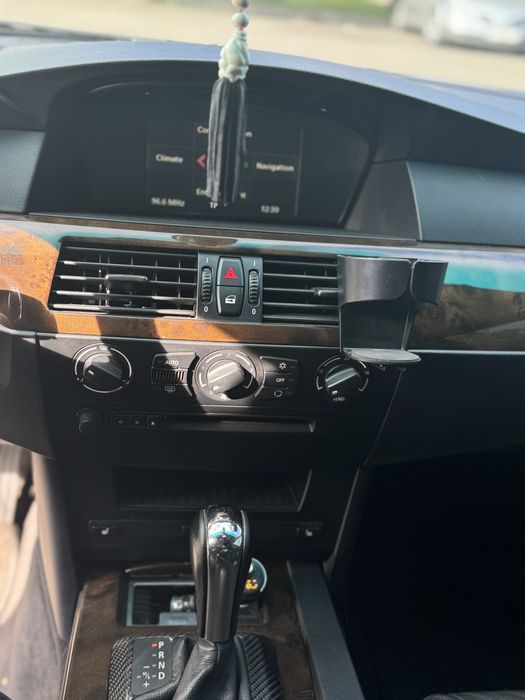 Продам BMW е60 523i 2005 рік.