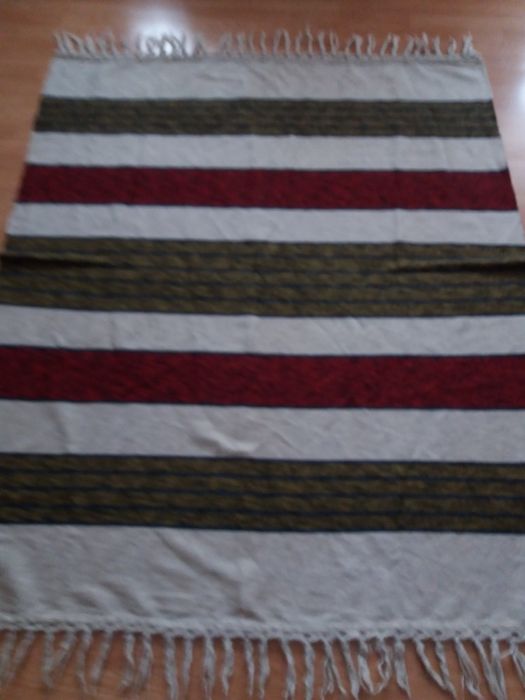 Welniany z fredzlami  obrus kapa kilim dywanik 140×170cm