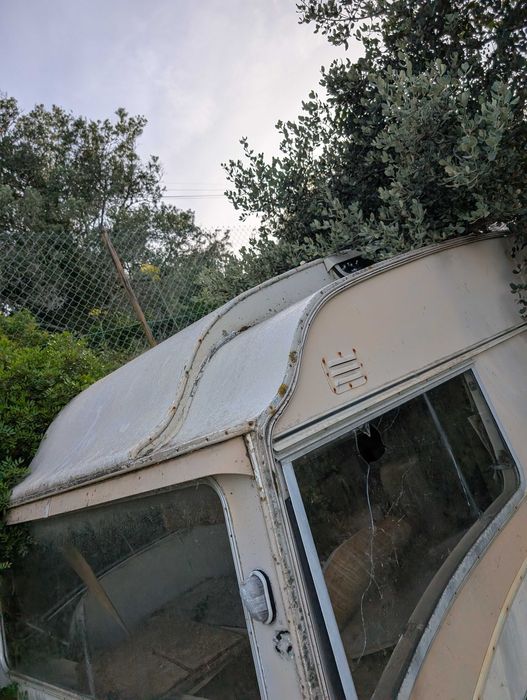 Ofereço caravana