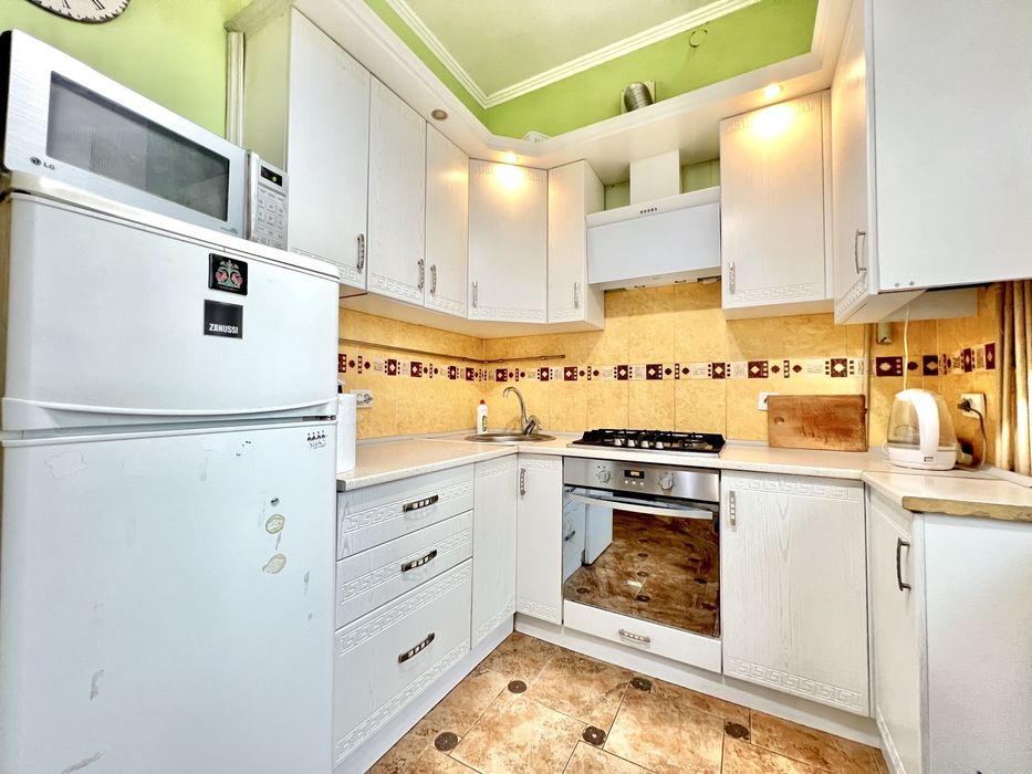 Затишна 2/х кім на Бандери