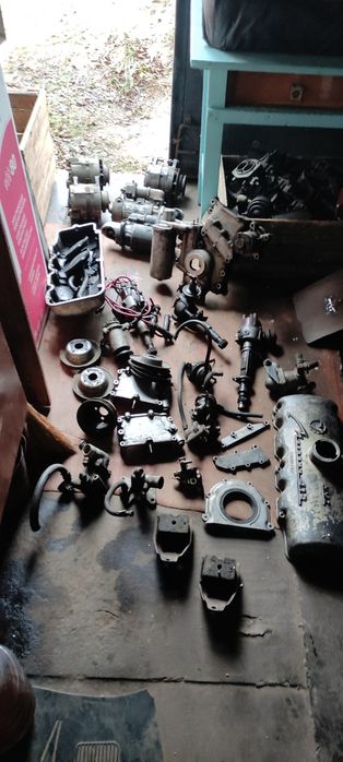 Стартер,кожух сцепления , запчасти на Москвич