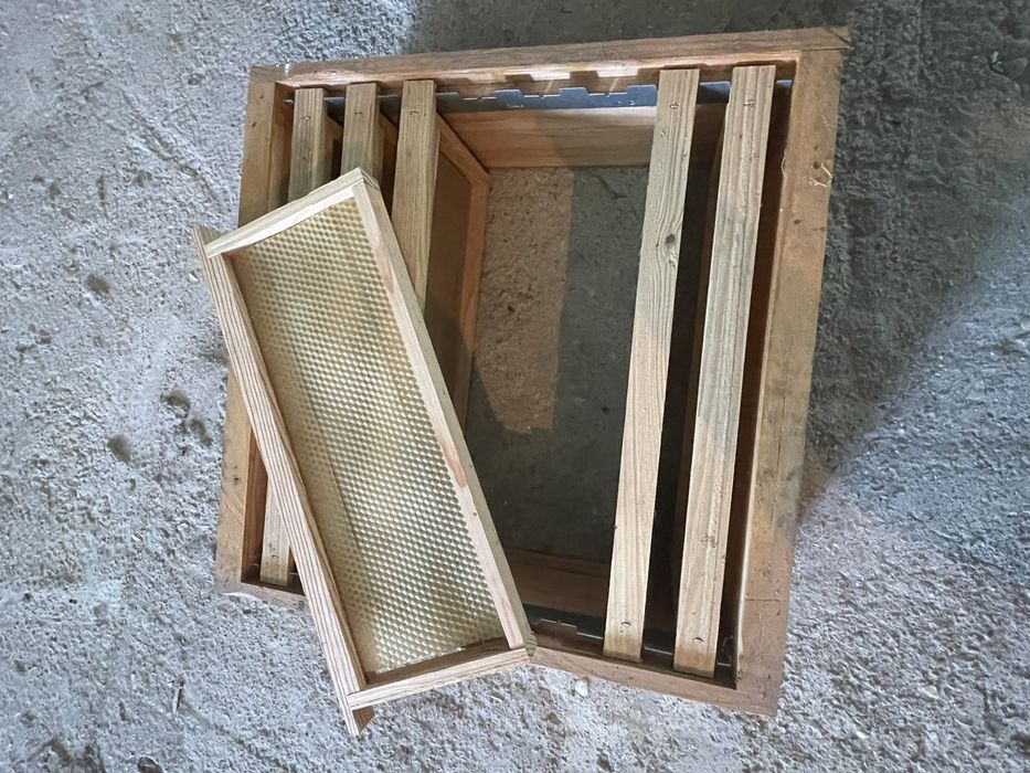 Meias alças, colmeias, núcleos