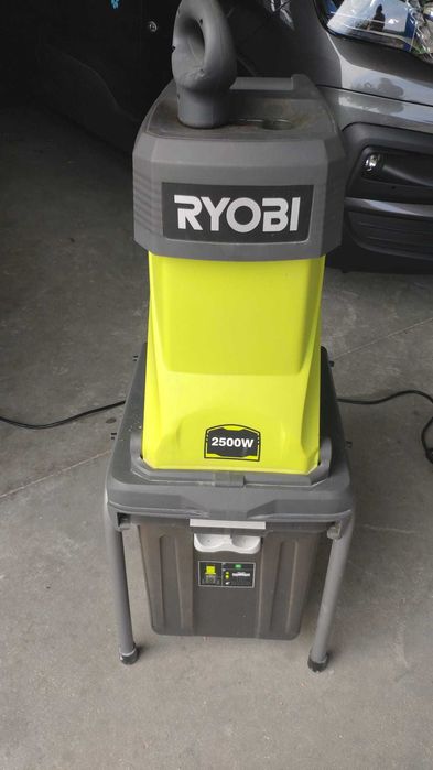 Triturador elétrico RYOBI
