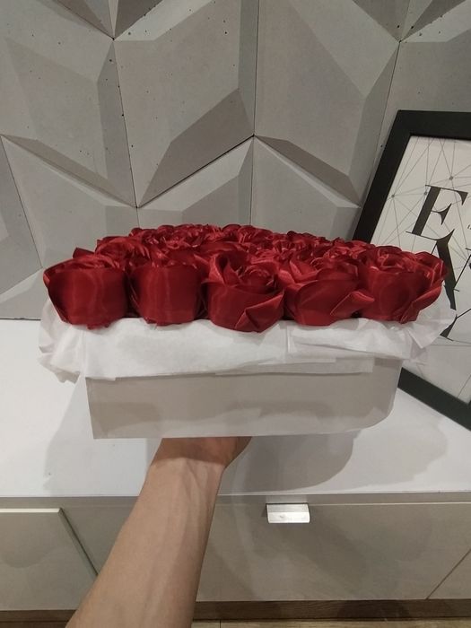 Sprzedam wieczny bukiet w kształcie serca