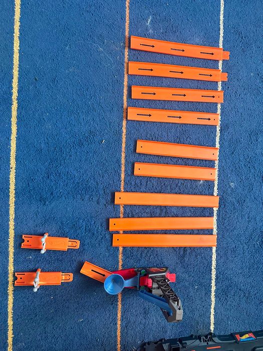 Peças para pista hotwheels soltas