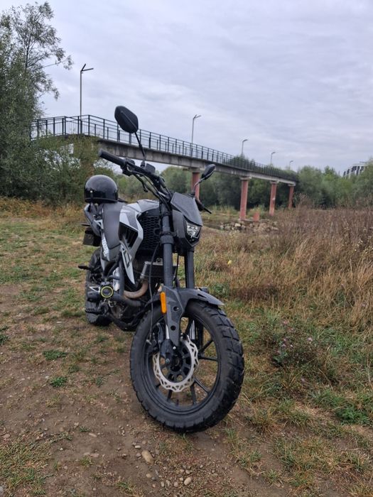 Продам мотоцикл текен 250 R Line