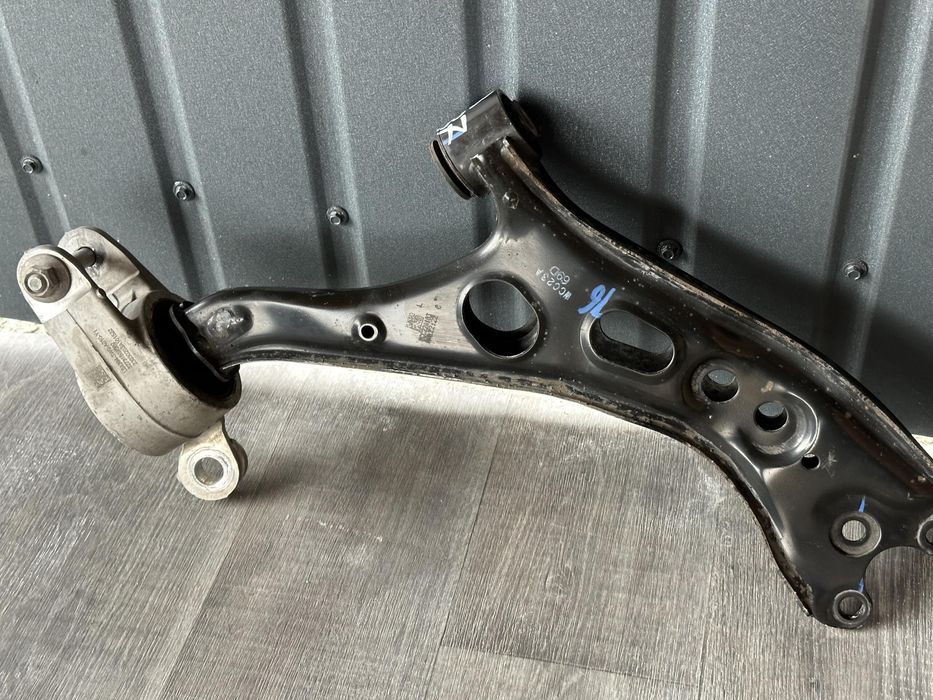 Honda CR-V 6 (2022-2026) важіль ричаг передній лівий / правий Хонда