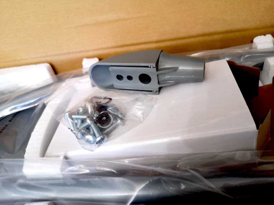 Подставки стойки акустика Bose JBL Canton silver Germany новвые в коробке универсал