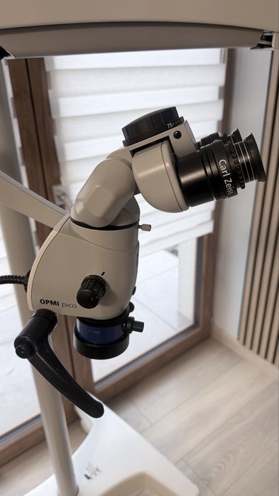 Mikroskop stomatologiczny Carl Zeiss Pico S100 jezdny