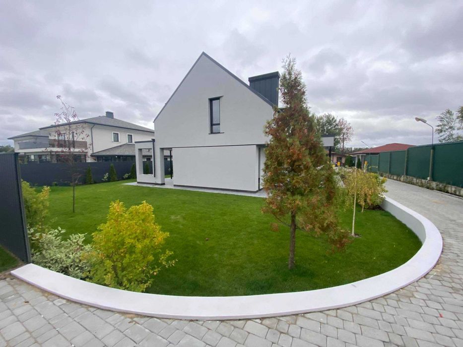 Продам Современый Дом в коттеджном городке Green Town .