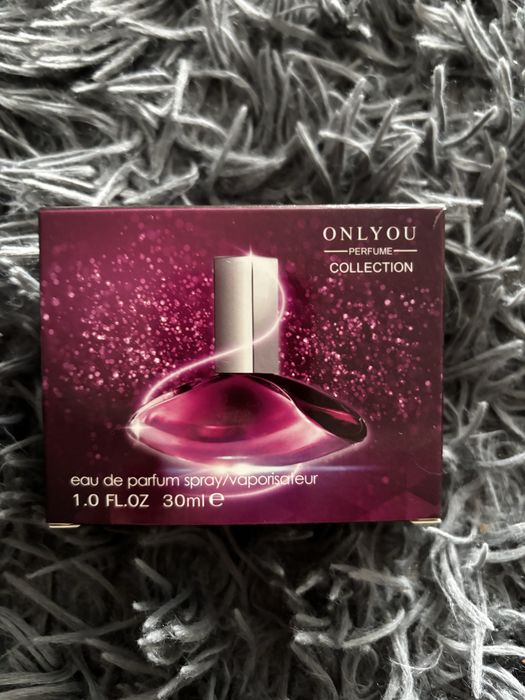 Nowy perfum damski bez foli