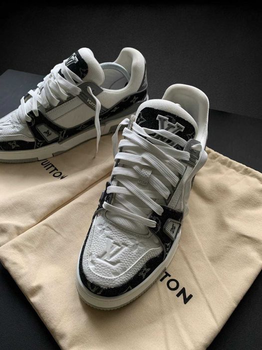 Ténis Louis Vuitton Trainers Black & White