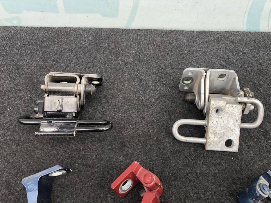 Петля двери завіс VW Passat CC B7 B8 Jetta Tiguan Golf Atlas Beetle