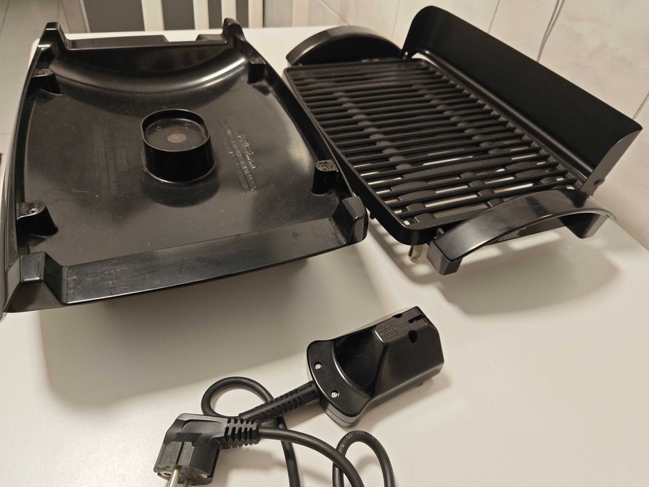 Grelhador Elétrico DeLonghi - NOVO / Nunca Usado