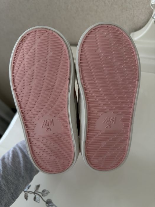 Взуття для дівчинки, HM