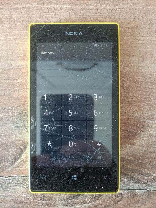 Nokia Lumia 520 під заміну кнопки включення