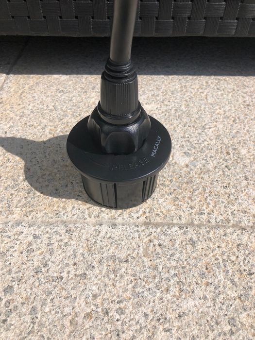 Suporte para telemóvel no carro (utiliza o suporte dos copos)