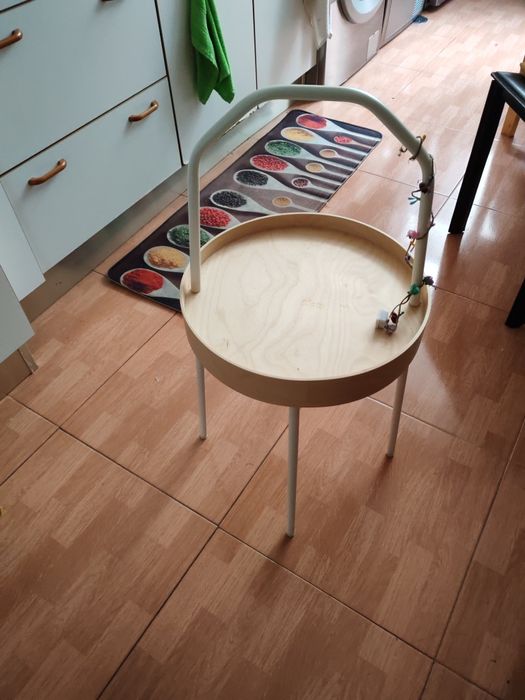 Vendo mesa de apoio burvik do ikea