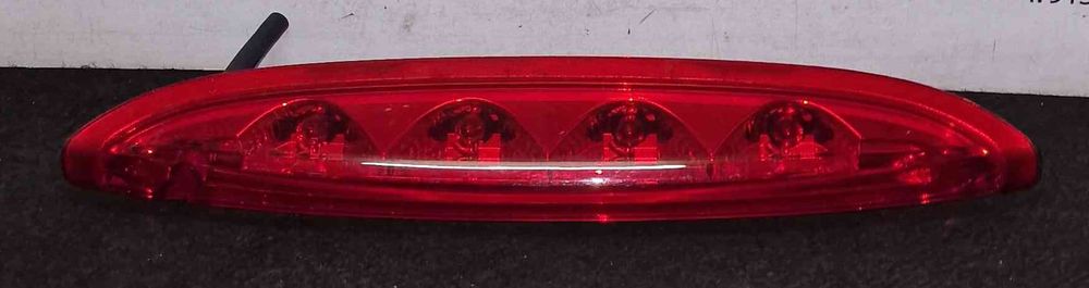 Luz Stop Adicional / 3º Stop - PEUGEOT 208 I