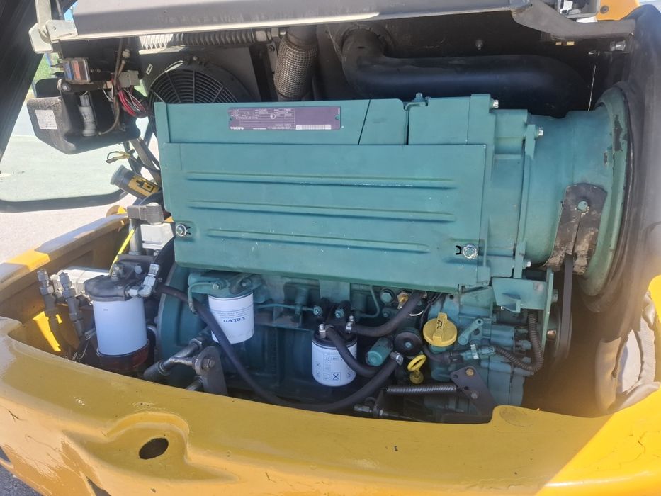 Pá carregadora volvo L 25 F