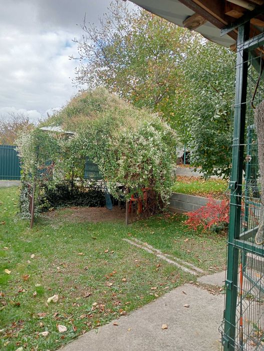 дом на берегу озера правый берег Днепра