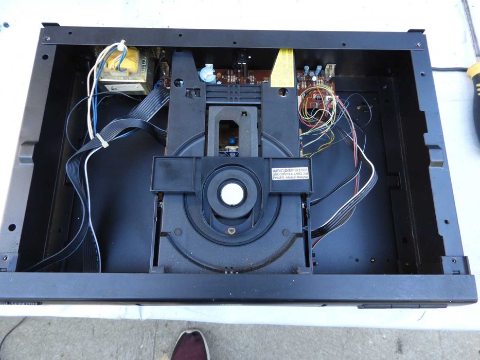 Odtwarzacz cd Universum CD 155