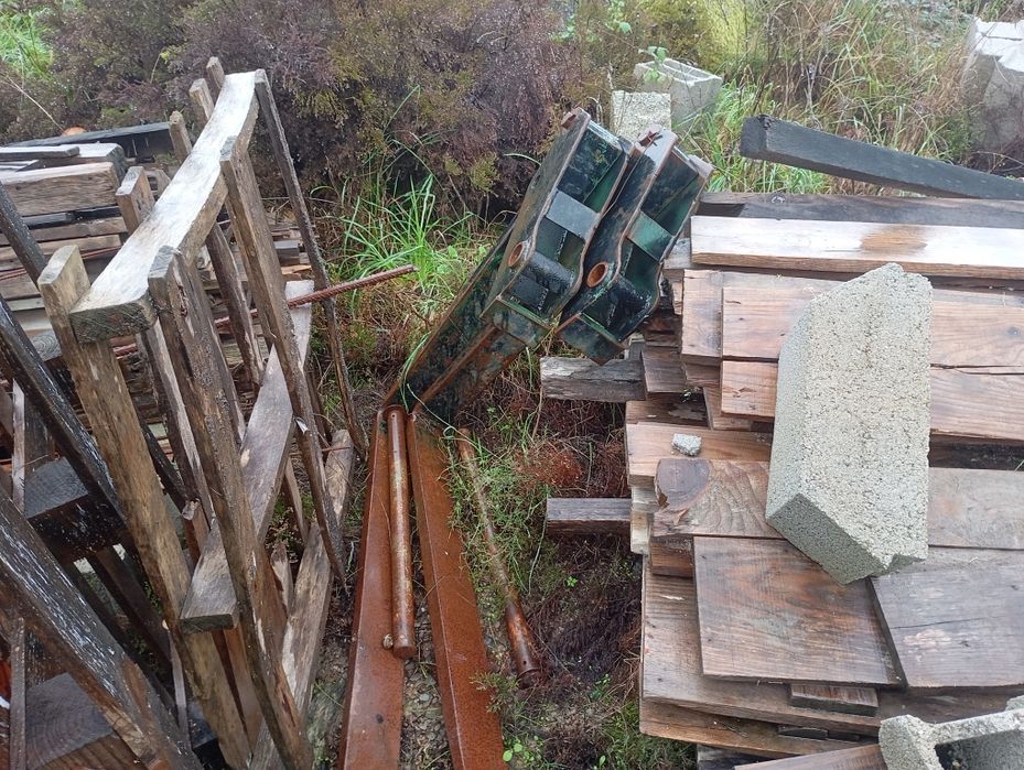 Retroescavadora motor perkins venieri 7.33