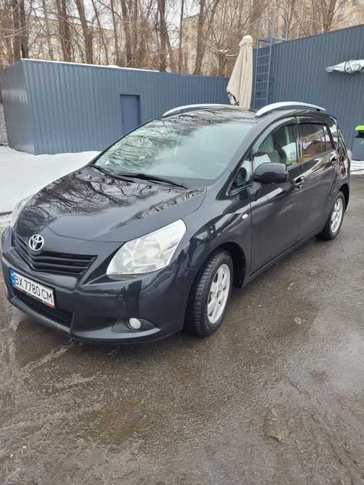 Продам TOYOTA VERSO 2.0   7 місць.