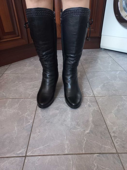 Сапоги жіночі шкіряні