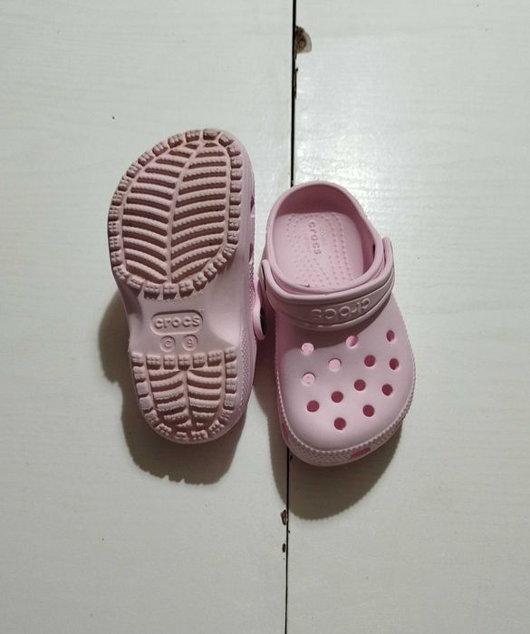 Crocs originais rosa como novas