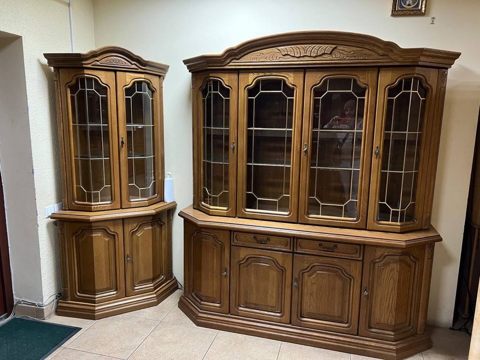 Меблі з європи (дубові)