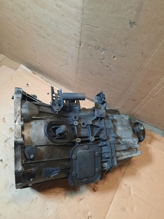 Skrzynia Bieegów Iveco 2.8Td 92Kw Oe 1323050009