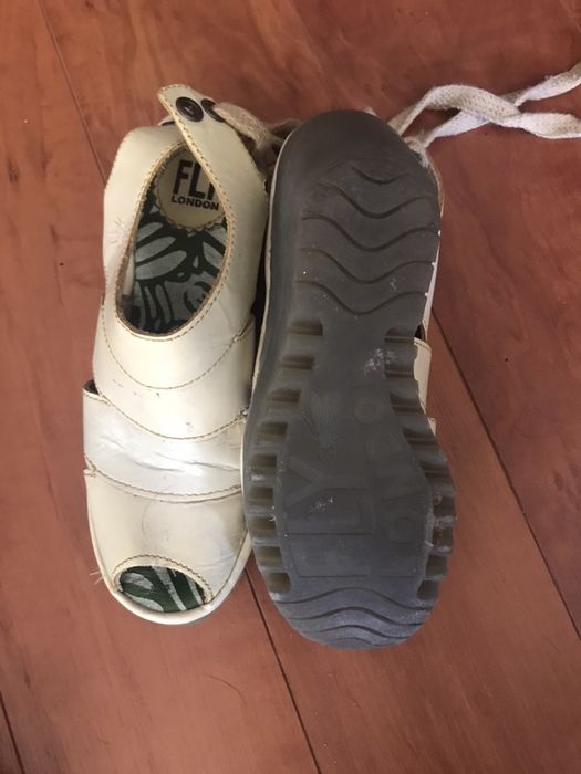 Sandalias de cunha fly london T. 36