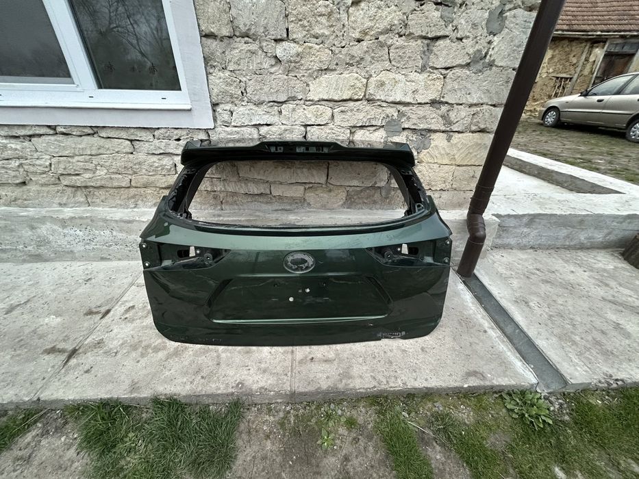 Кришка багажника Toyota HIGHLANDER 2020-2024року Тойота Хайлендер