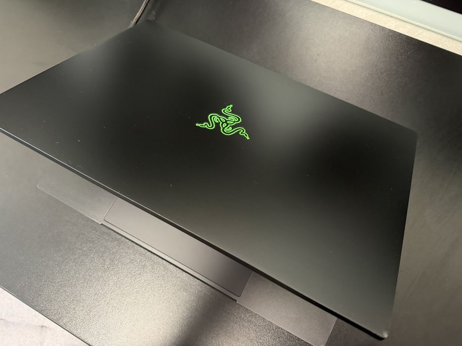 Ноутбук Razer Blade 16 Intel Core i9-13950HX RTX 4090 16GB RAM / 1TB SSD