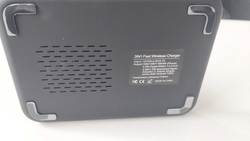 Stacja ładująca 3w1 Apple iPhone Watch AirPods (002713)