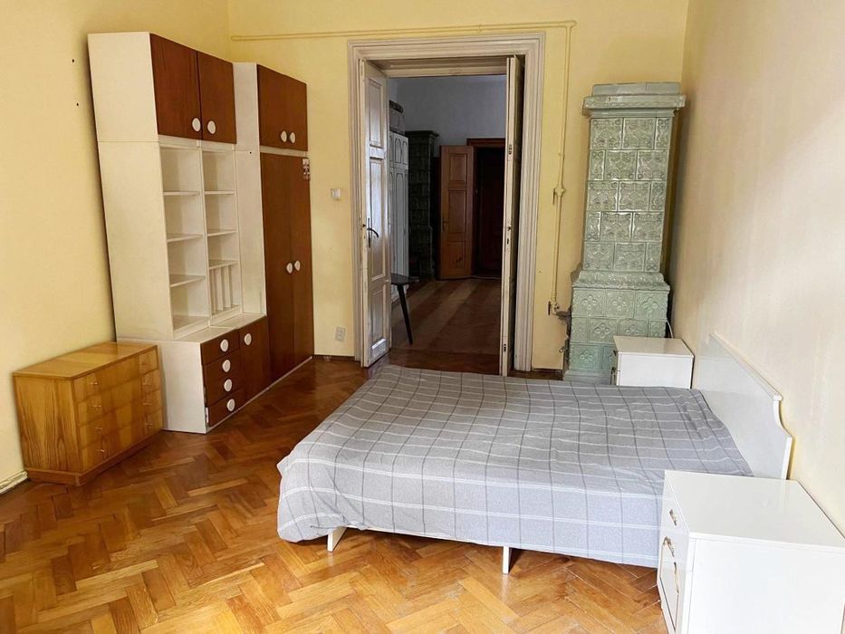 Продаж 2-кімн. квартири по вул.Пекарській, біля Зоовет. істор.Центр