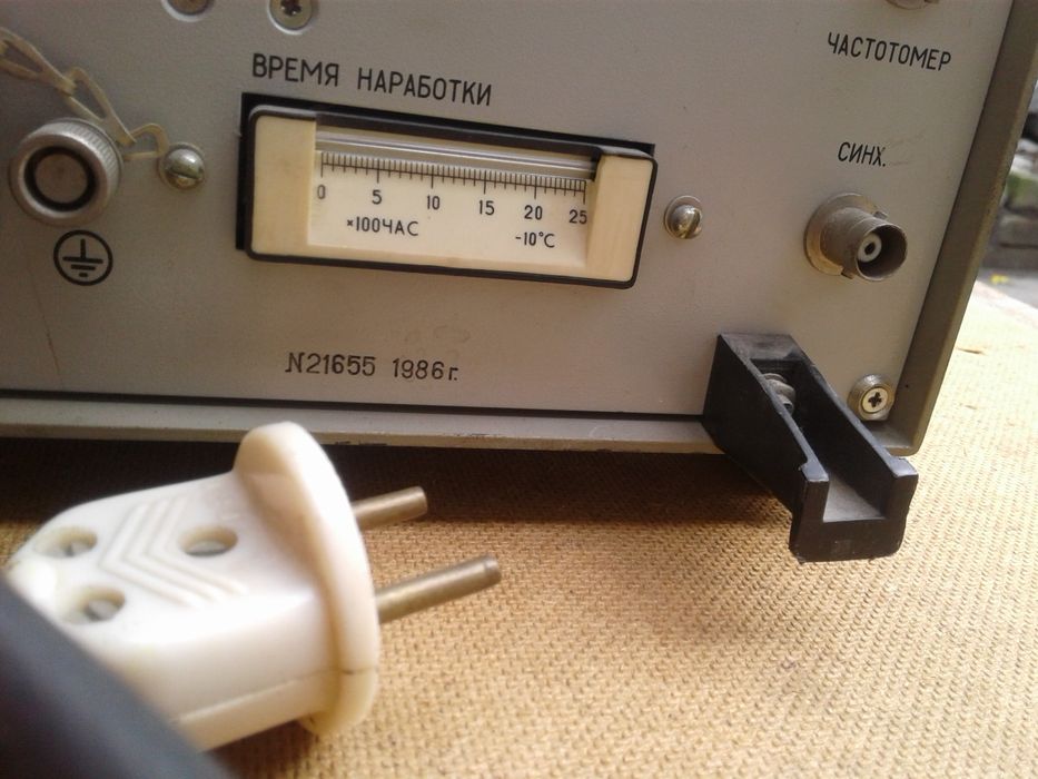 Генератор сигналов низкочастотный Г3-106 СССР прибор Г3 - 106