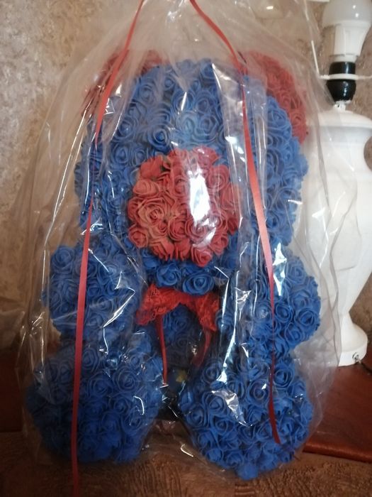 Мишка из роз большой