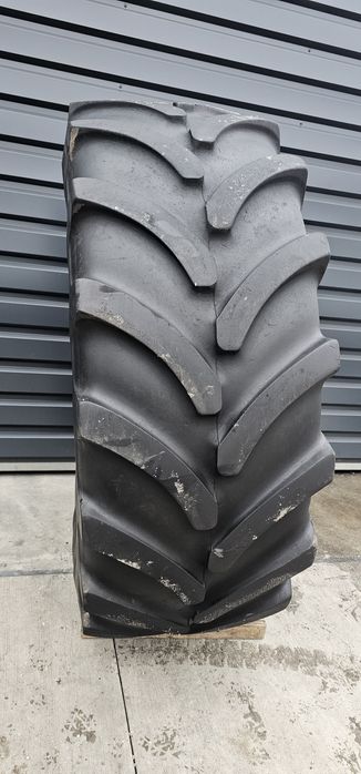 Firestone 650/85r38 CAŁA 2,8CM bieżnika