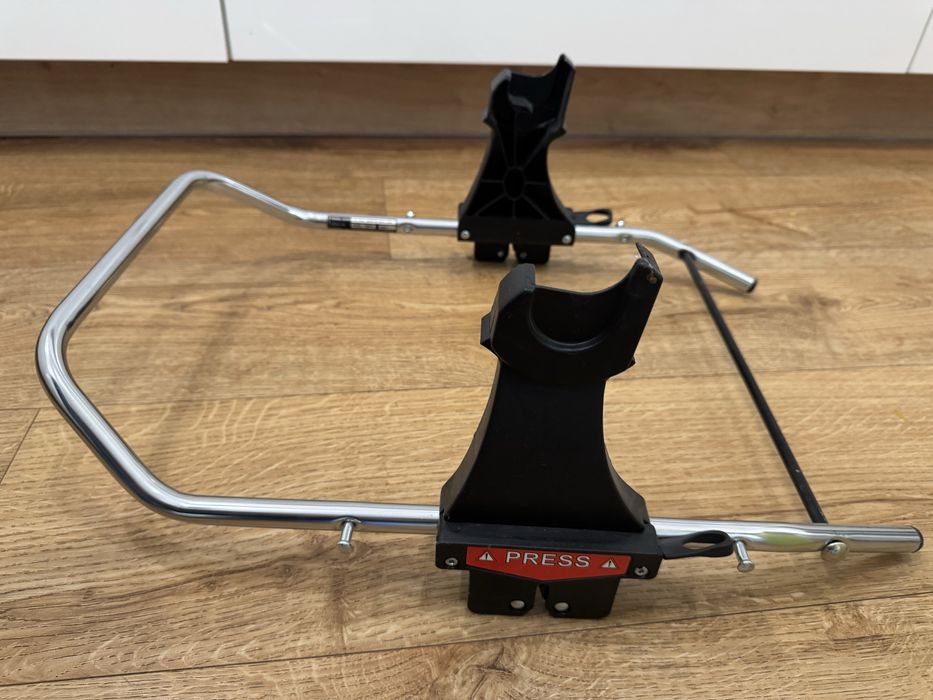 Adapter do fotelika dla wózka Emmaljunga Edge stan idealny,