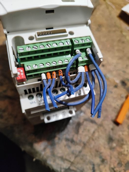 Частотний перетворювач ABB 4кВт.  Частотник ABB