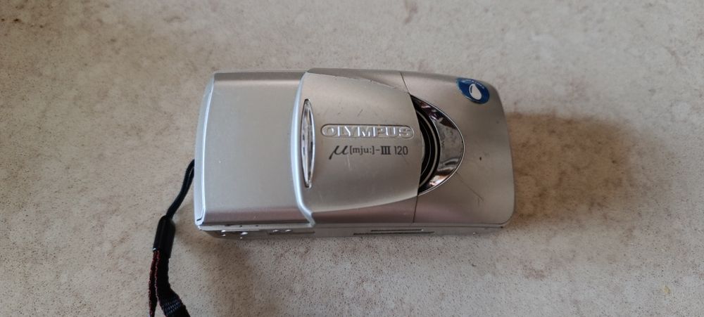 Плівковий фотоапарат Olympus µ[mju:]-III 120.