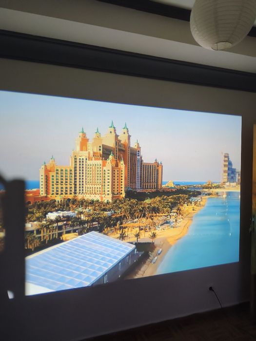 Projetor Android Absolutamente novo com imagem 1080 P incrível