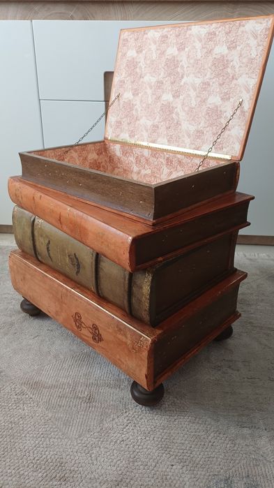 Włoski stolik boczny Vintage