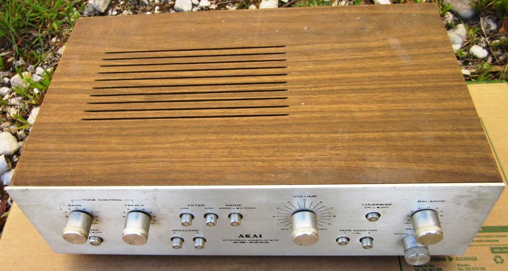 Amplificador AKAI 2200