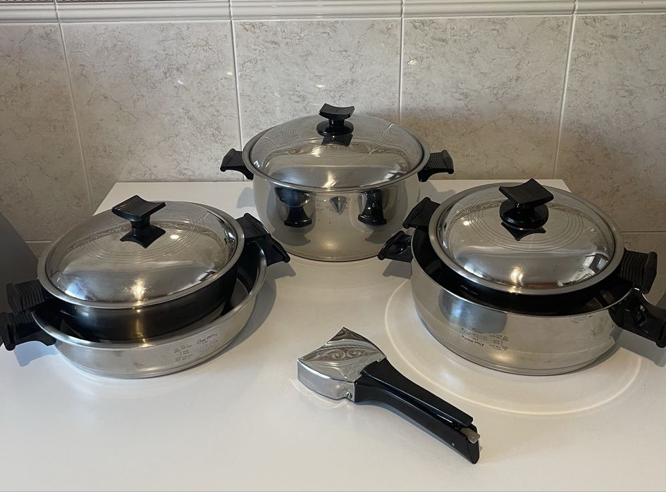 Trem de cozinha RENA WARE-Novo
